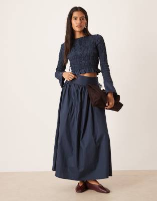 Glamorous Glamorous maxi skirt in navy blue co-ord