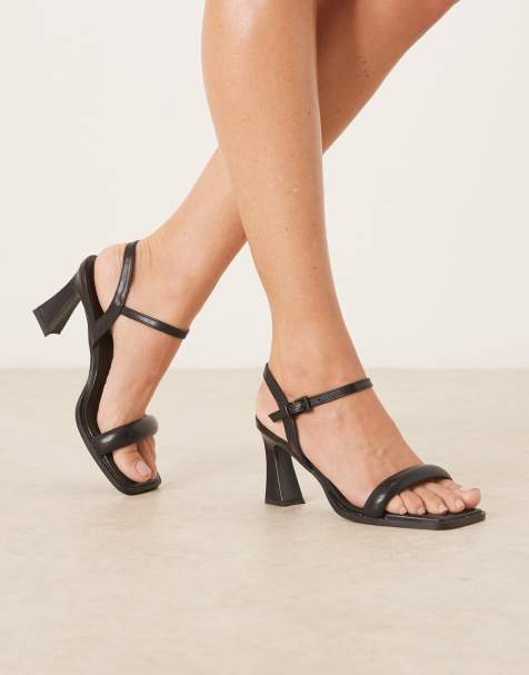 Glamorous mid heel sandals in black - view 1
