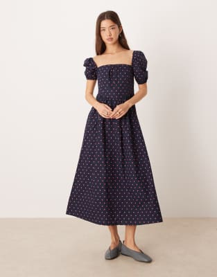 Glamorous - Midaxikleid in Marineblau mit eckigem Ausschnitt, Puffärmeln und rosa Polka Dots-Bunt