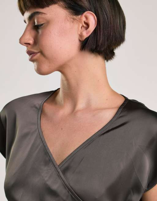 Glamorous Midi wrap dress in bitter chocolate, 3 of 4