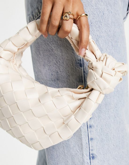https://images.asos-media.com/products/glamorous-mini-grab-bag-in-cream-woven-pu/203069228-2?$n_550w$&wid=550&fit=constrain