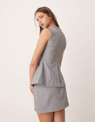 Glamorous Mini Skirt In Gray