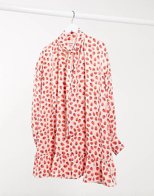 Glamorous mini smock dress with neck tie and peplum hem in strawberry print