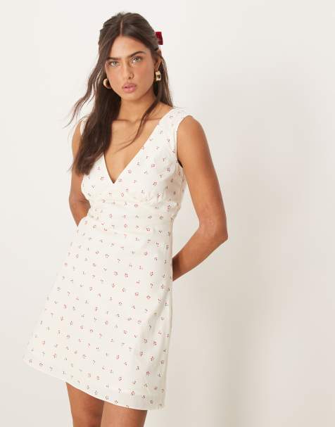 Glamorous – Miniklänning med v-ringning och körsbärstryck - view 1