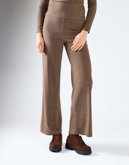 Glamorous Minimal high waist knit trousers in brown rib, 3 of 4