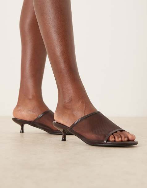 Glamorous - Mørkebrune sandaler med kitten-hæl i mesh - view 1