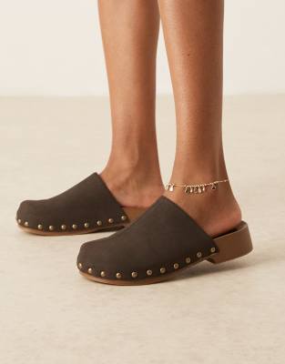Glamorous mule clogs with studs in chocolate - view 1