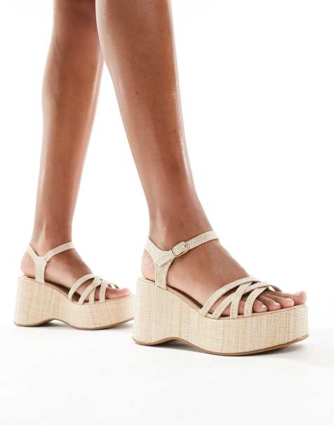 Glamorous – Naturfärgade sandaler med platå - view 1