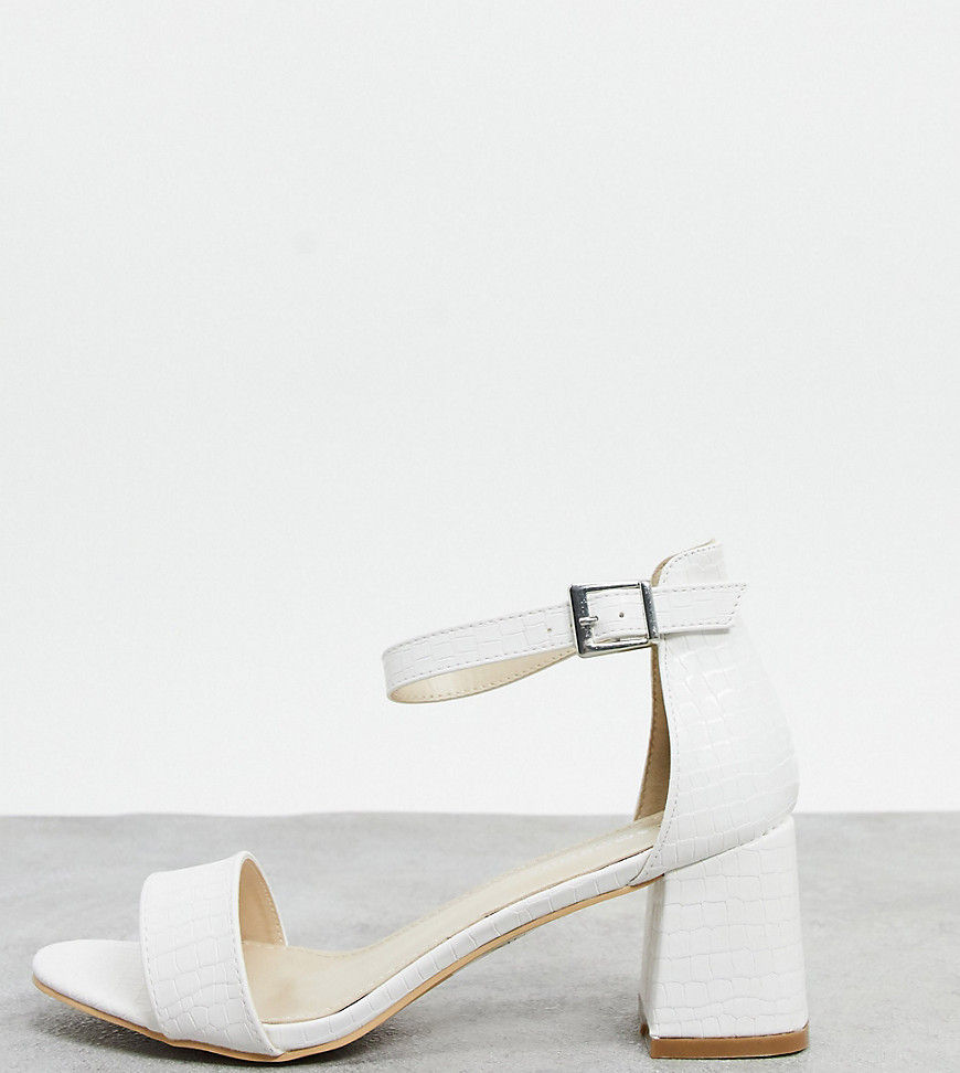 Glamorous – Naturvita, ödlemönstrade sandaler med klack-Gräddvit