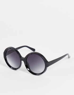 Glamorous oversized 70s vintage round sunglasses in black