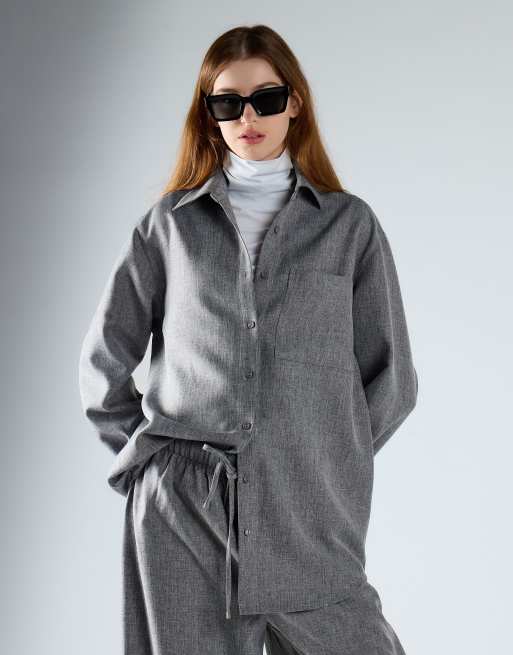 Glamorous Oversized long sleeves shirt in mid grey, 2 of 4