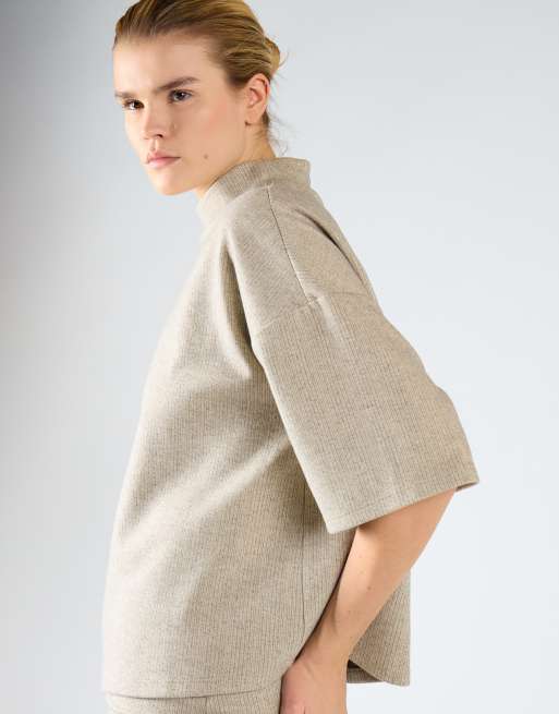 Glamorous Oversized mock-neck short-sleeves top in khaki marl, 3 of 4