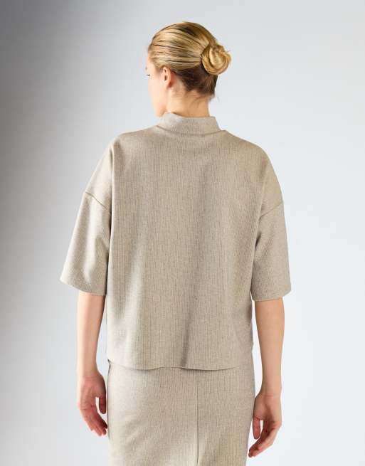Glamorous Oversized mock-neck short-sleeves top in khaki marl, 4 of 4