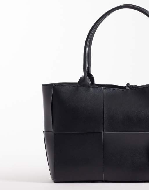 Glamorous oversized woven tote bag in black, 3 of 4