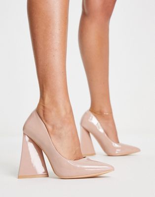 Glamorous patent block heel court shoes in beige-Neutral
