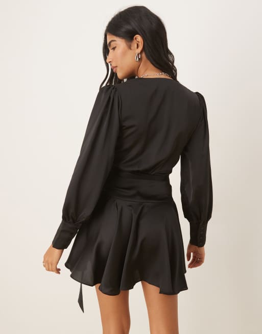 Glamorous Peplum hem mini wrap dress in black, 4 of 4