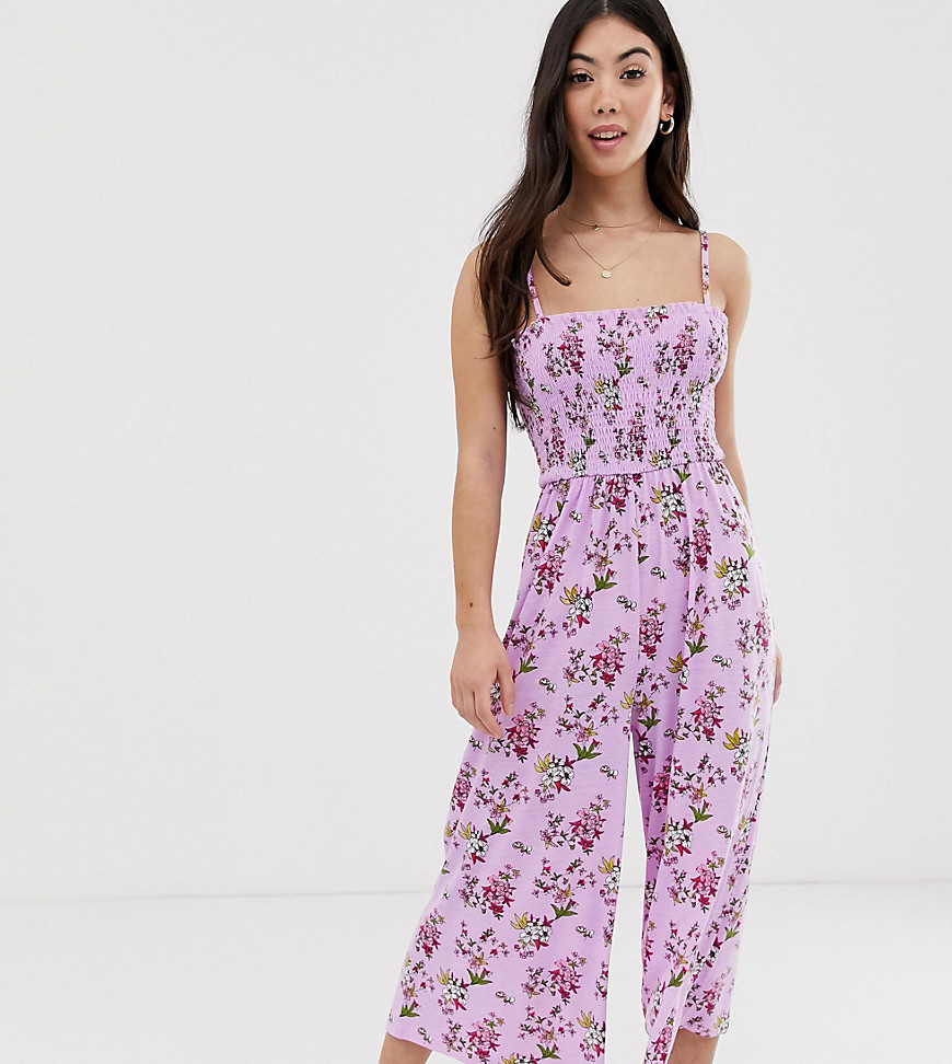 Glamorous Petite - Cami-jumpsuit met smokwerk en fijne bloemenprint-Paars