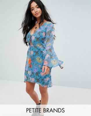 Glamorous Petite – Långärmad klänning med blommönster-Blå