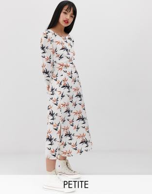 Glamorous Petite Glamorous Petite midi tea dress in palm print-White