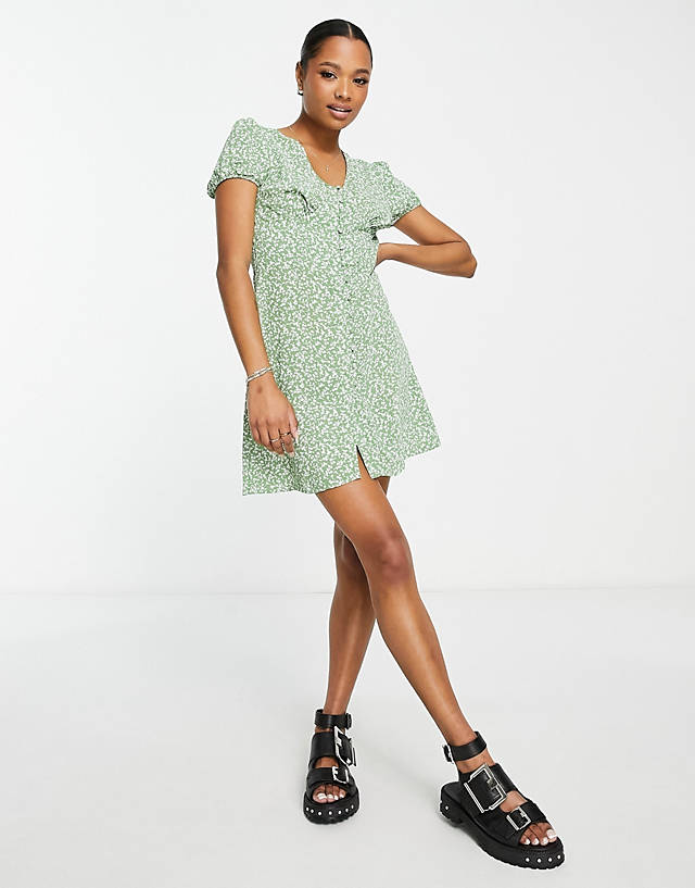 Glamorous Petite mini button front tea dress in green spring floral GN9744