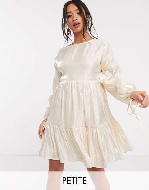 Glamorous Petite - Robe babydoll courte à volants avec poignets noués en satin