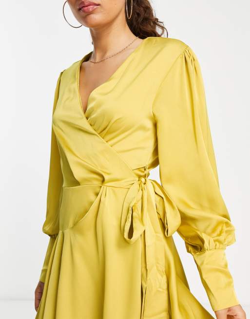 Petite ruffle hot sale wrap dress