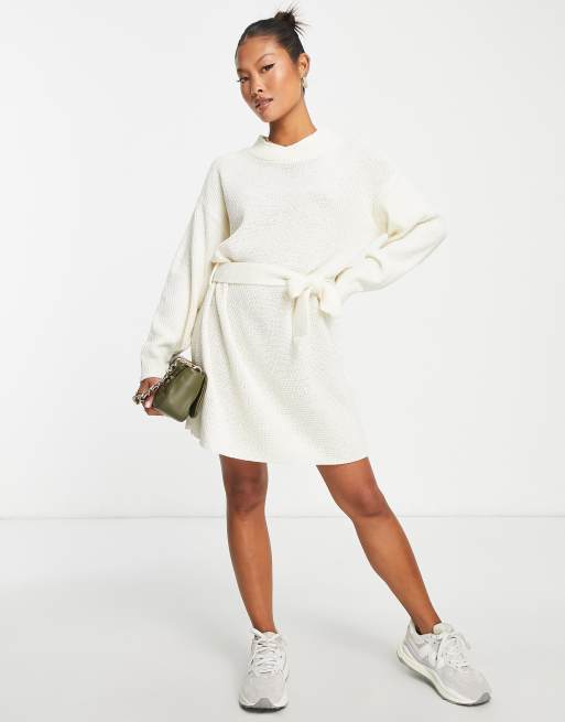 Chunky white sweater clearance outfit