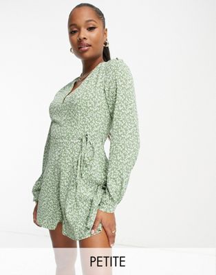 Glamorous Petite v neck tie waist tea playsuit in green ditsy floral - ASOS Price Checker