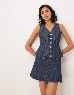 Glamorous Pleated Mini Skirt