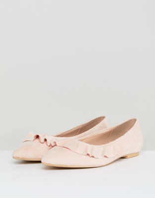 pink pointed flat shoes