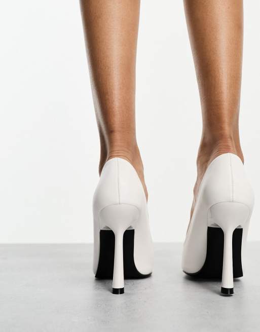 White high best sale heel court shoes