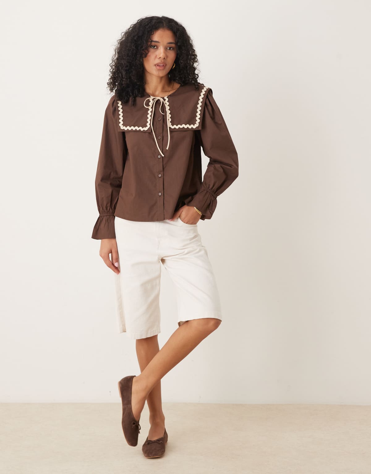 Glamorous poplin shirt with square collar in brown with buttermilk contrast stitching and tie