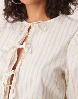 Glamorous Puff Sleeve Bow Tie Front Blouse In Multi