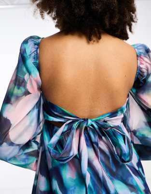 Glamorous Backless Dresses