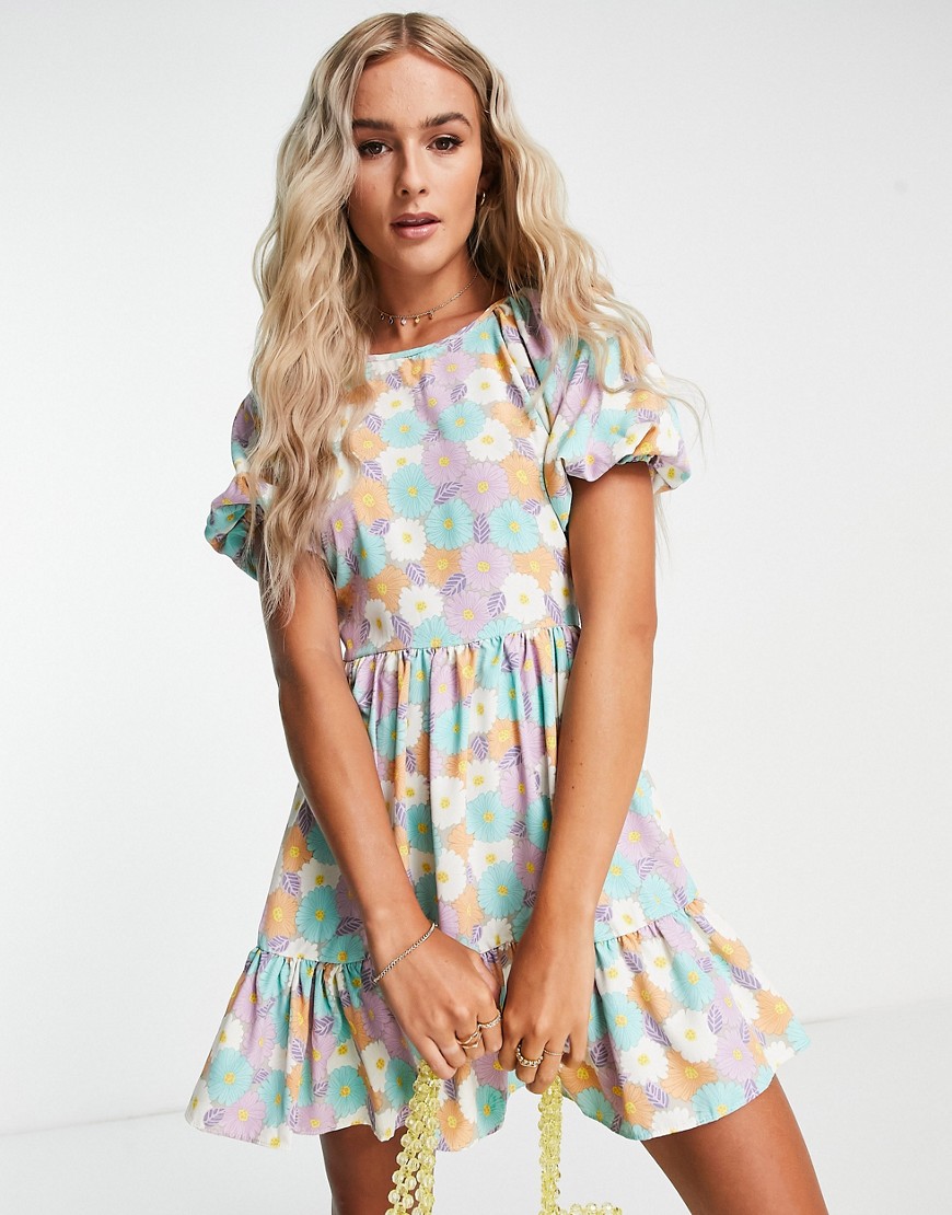 Glamorous puff sleeve tie back tiered mini dress in pastel daisy print-Multi