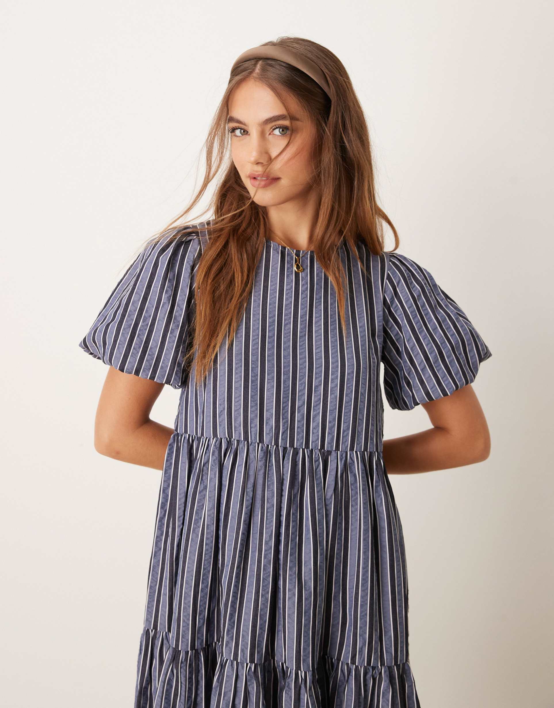 glamorous puff sleeve tiered midi dress in blue/gray stripe