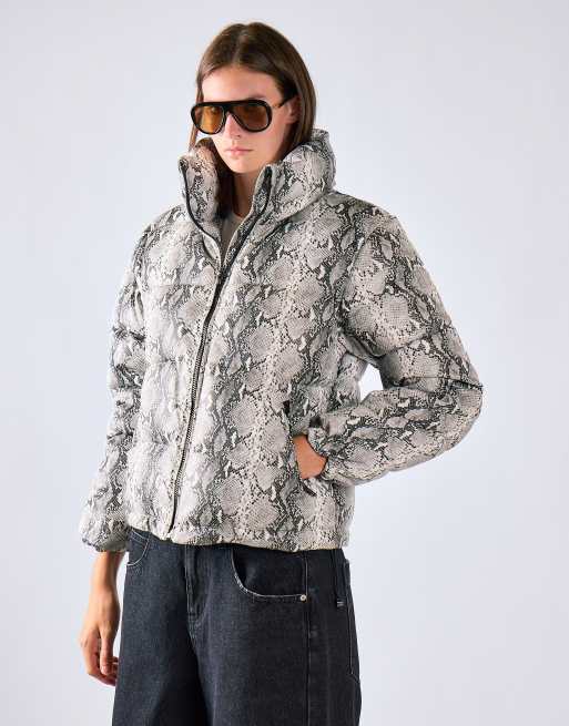 Glamorous Puffer coat in snakeskin pu, 3 of 4