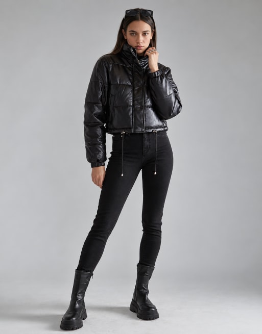 Glamorous Puffer cropped-jacket in black pu, 2 of 3