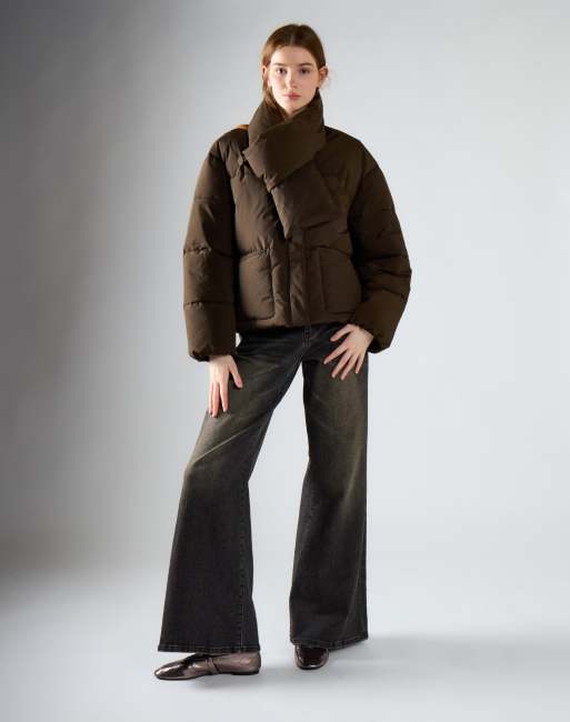 Glamorous Puffer jacket with scarf in deep khaki, 2 of 4