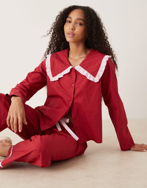 Glamorous - Rødt pyjamassæt med skjorte og bukser med flæser og pink kontrastdetaljer, 2 af 4