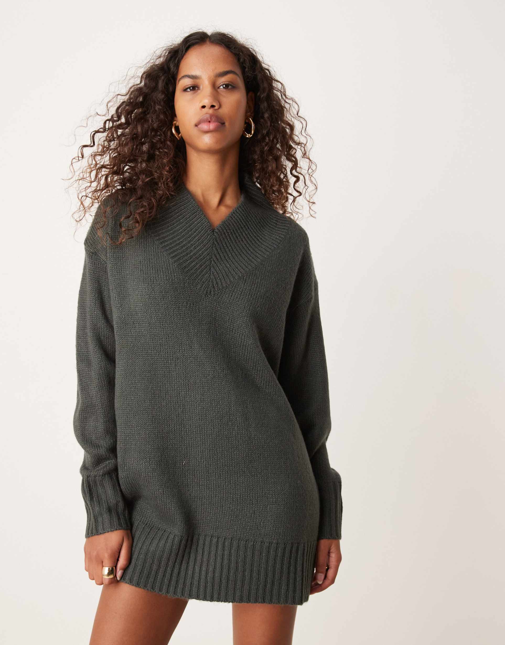 glamorous rib v neck slouchy sweater dress in charcoal knit