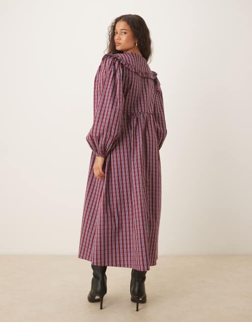 Glamorous - Robe babydoll longueur mollet à carreaux avec liens devant et col oversize - Rouge et bleu, 4 de 4