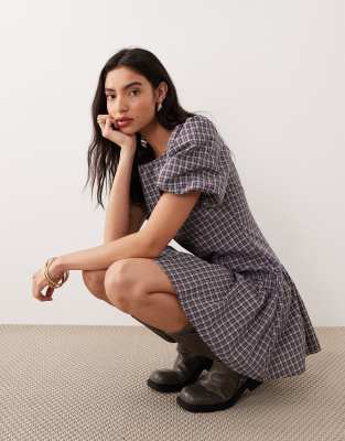 Robe courte à carreaux avec taille basse et manches bouffantes - Bleu marine et bordeaux-Multicolore 32