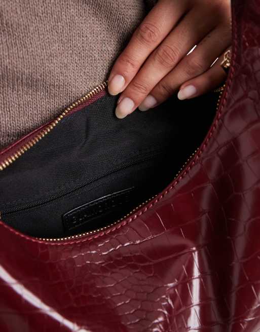 Glamorous – Röd, krokodilskinnsmönstrad axelväska i slouchy stil, 2 av 4
