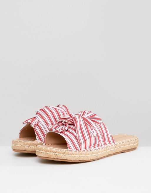 Slipper best sale met strik