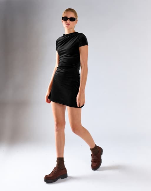 Glamorous Ruched short sleeve mini dress in black velvet, 2 of 4