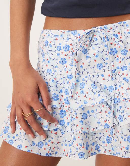 Glamorous ruffle mini skirt in white blue floral, 2 of 5