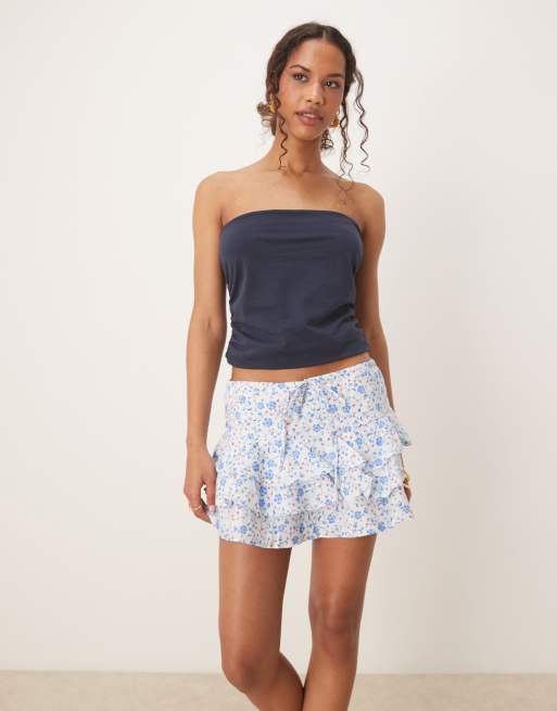 Glamorous ruffle mini skirt in white blue floral, 3 of 5