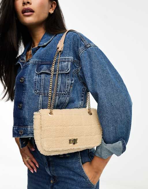 Glamorous - Sac matelassé en imitation peau de mouton avec anse chaîne - Beige , 4 de 4