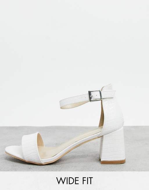 Glamorous - Sandalen met hak en brede pasvorm met hagedissenprint in gebroken wit